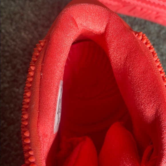 Nike Yeezy Red October Sz 9.5 No Box or Dust Bag - Picture 7 of 11